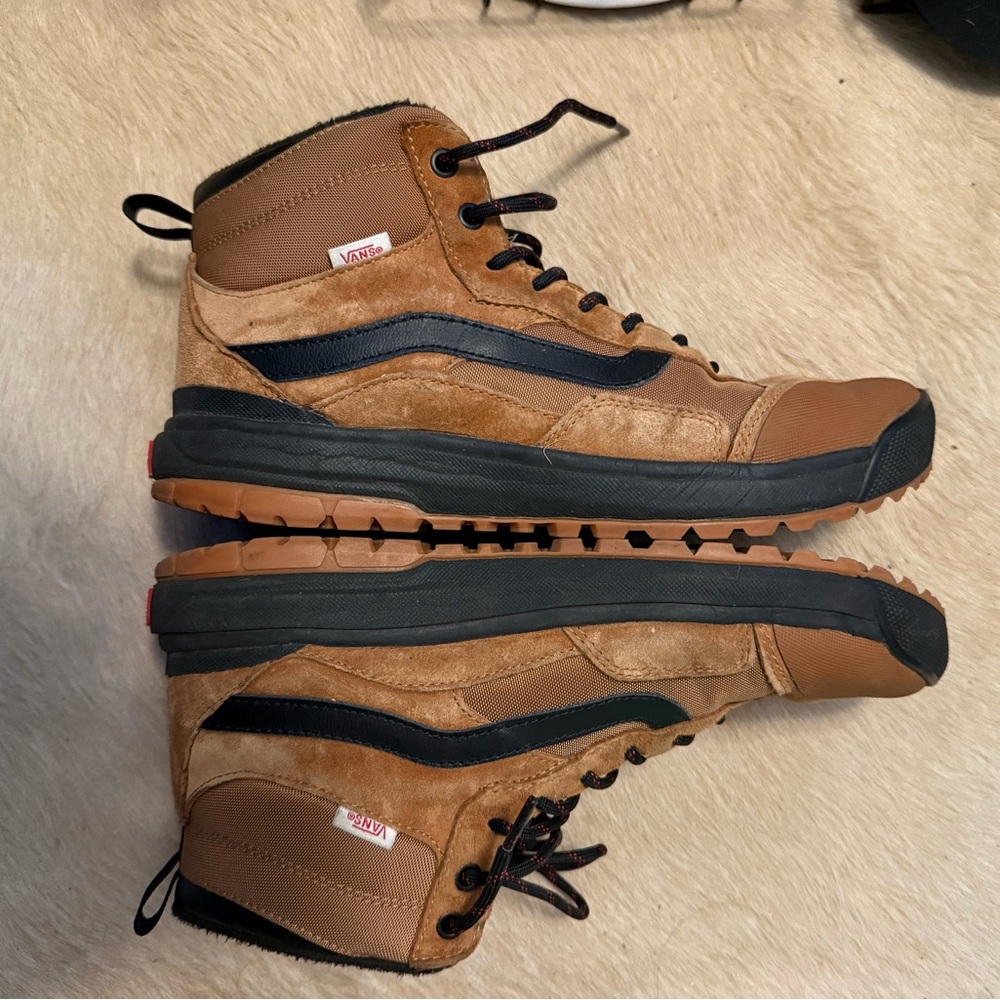 Vans UltraRange Exo Hi MTE-1
Glazed Ginger